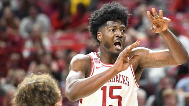 Razorbacks forward Makhi Mitchell in a game against North Dakota State in November 2022.